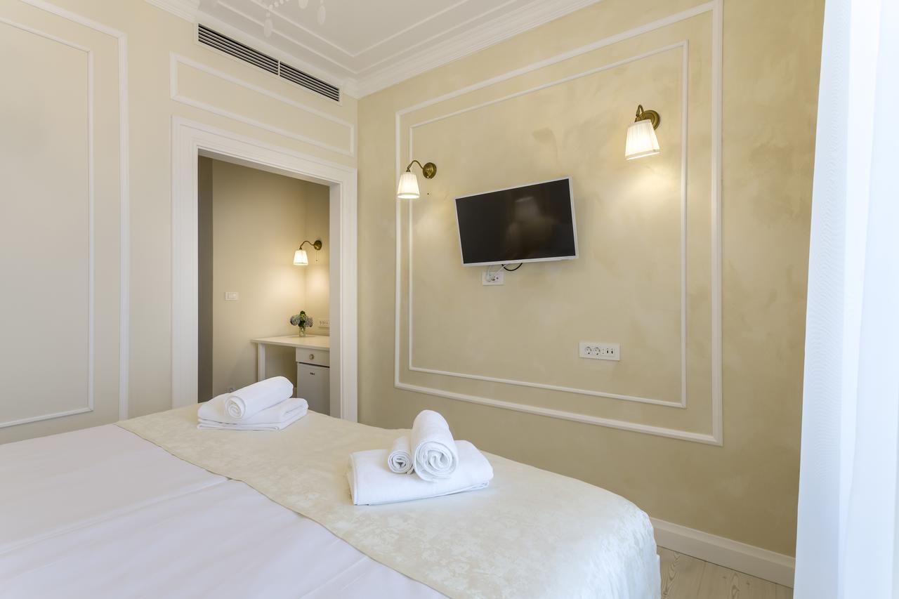 Boutique Hotel Bacvice Split Exterior photo